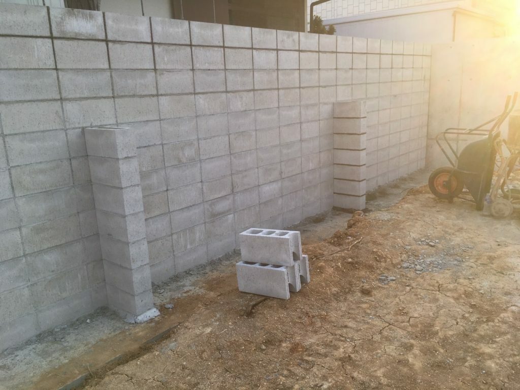 刈谷市　ブロック塀作り完成